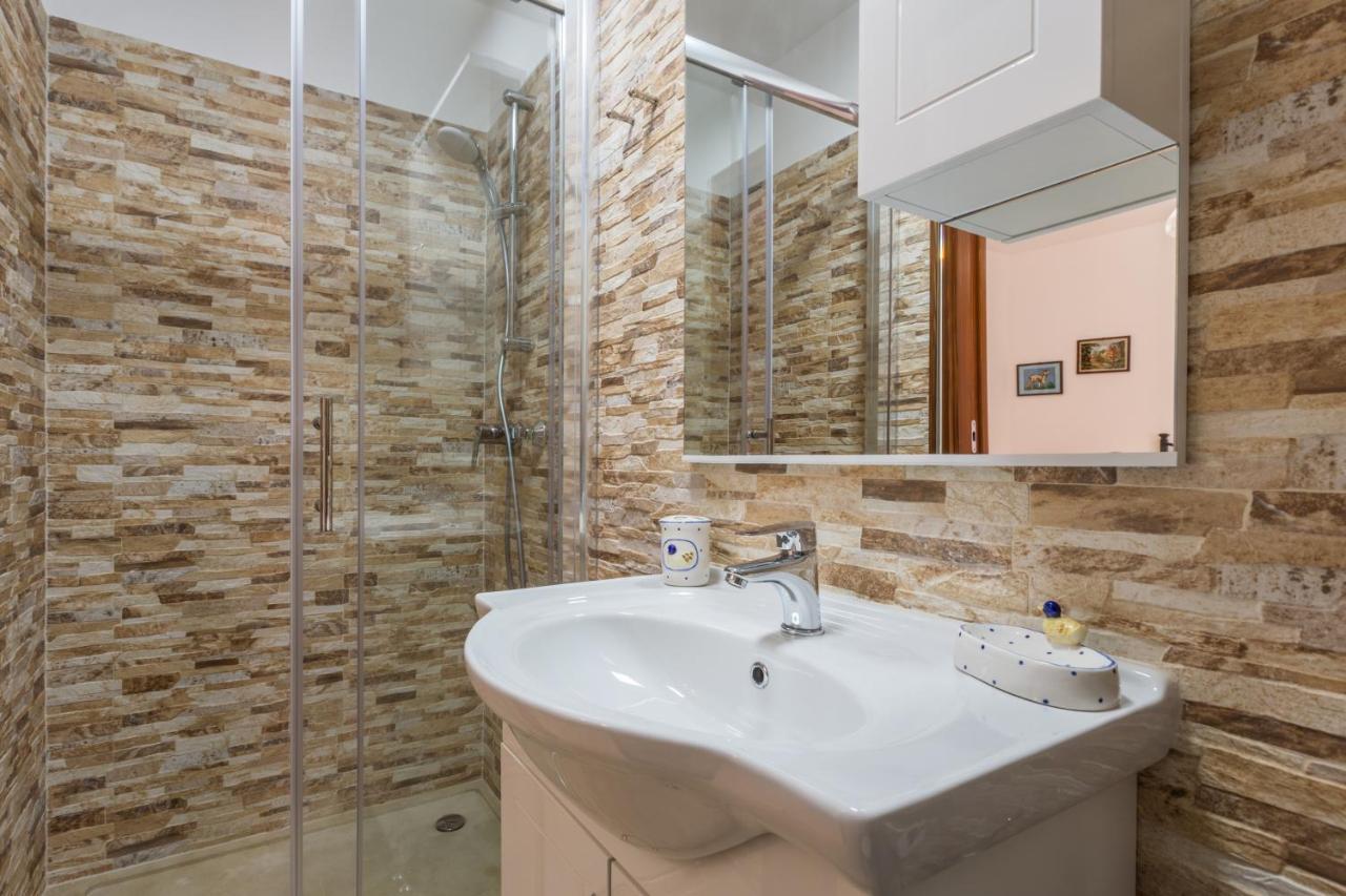 Apartment Lanterna Veneziana ロヴィニ エクステリア 写真